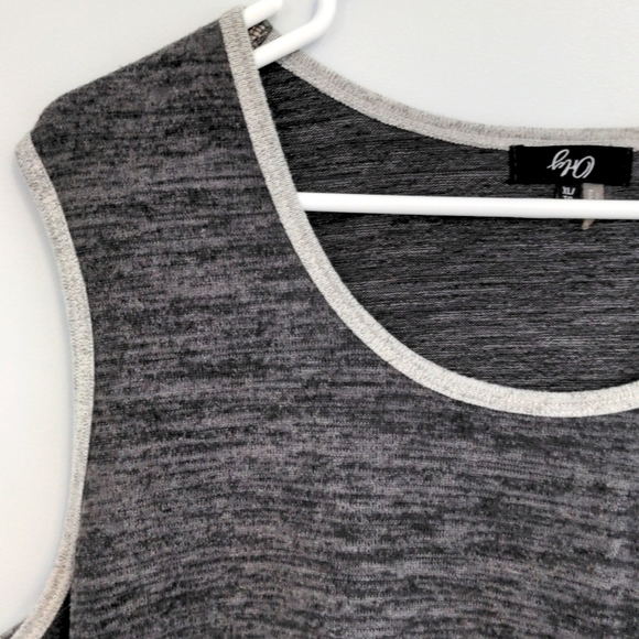 Grey Two Tone Tank Top - Picture 2 of 4